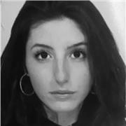 Ciao a tutti! Mi chiamo Beatrice, ho 19 anni, sono molto volenterosa e sono appassionata allo studio delle lingue